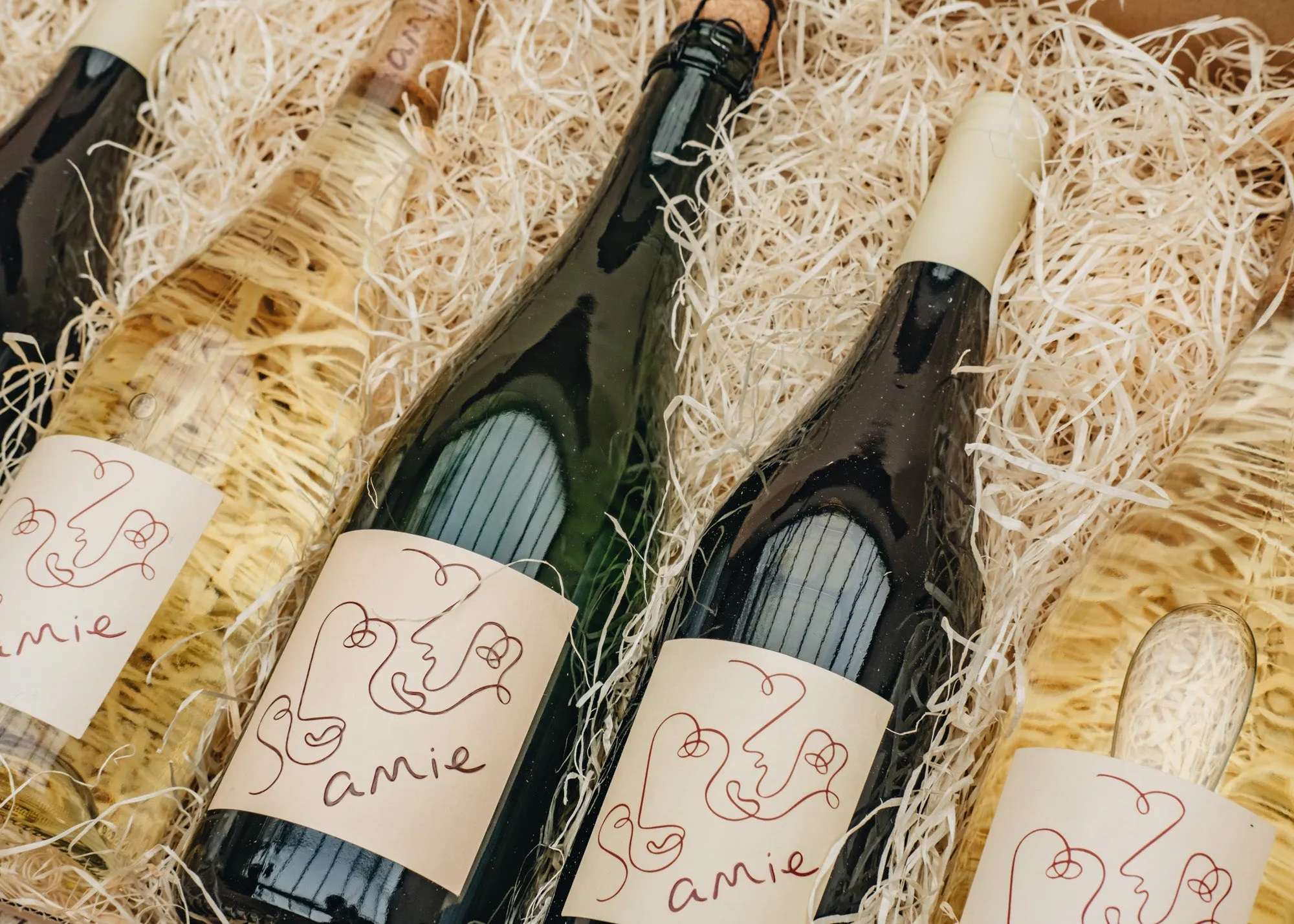 amie Sauvignon Blanc, Carignan and Crémant de Limoux Wine Gift Box, six bottles