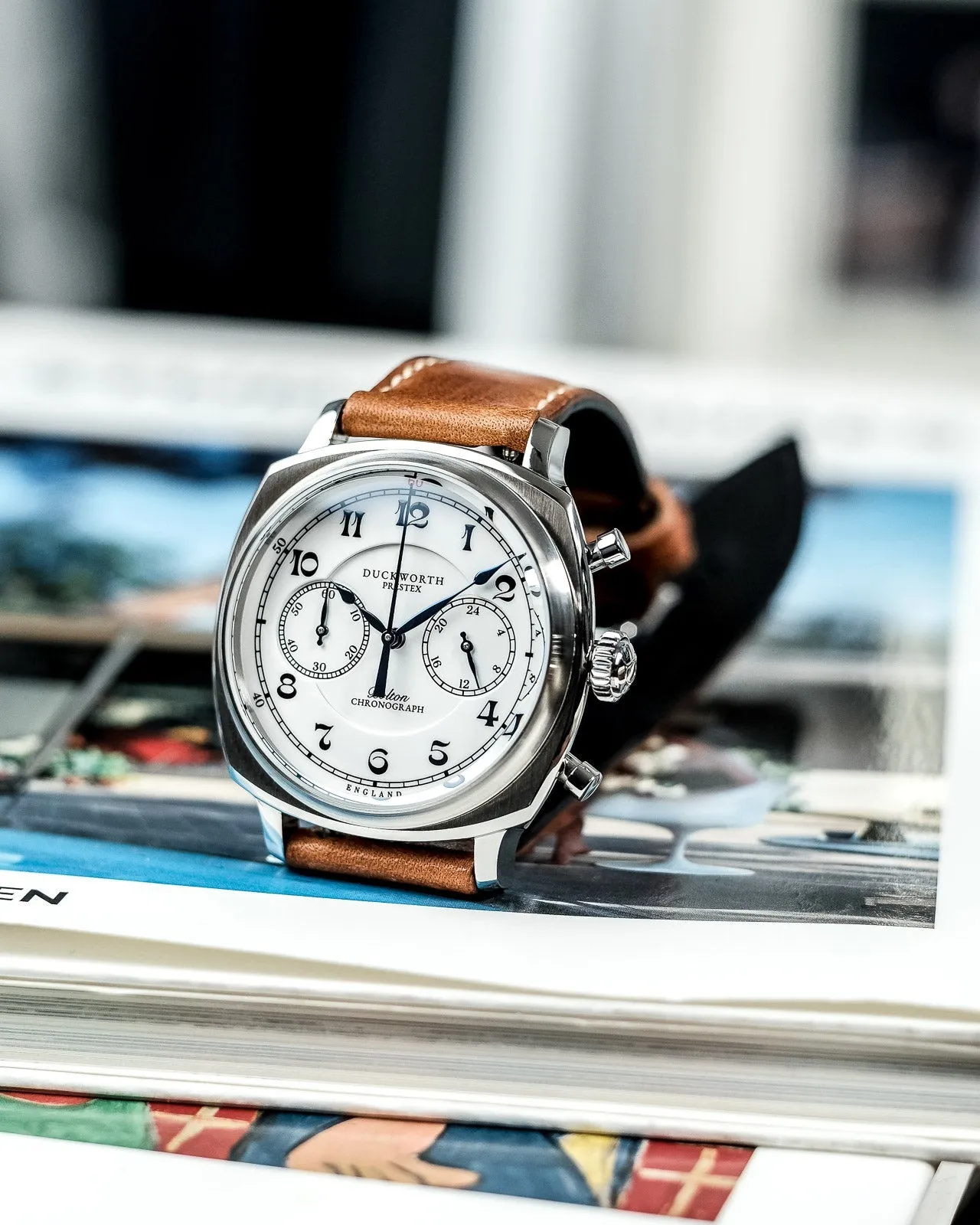 DP Watch Bolton Chronograph White Brown Leather