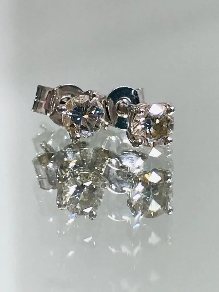 Platinum Diamond Solitiare Earrings