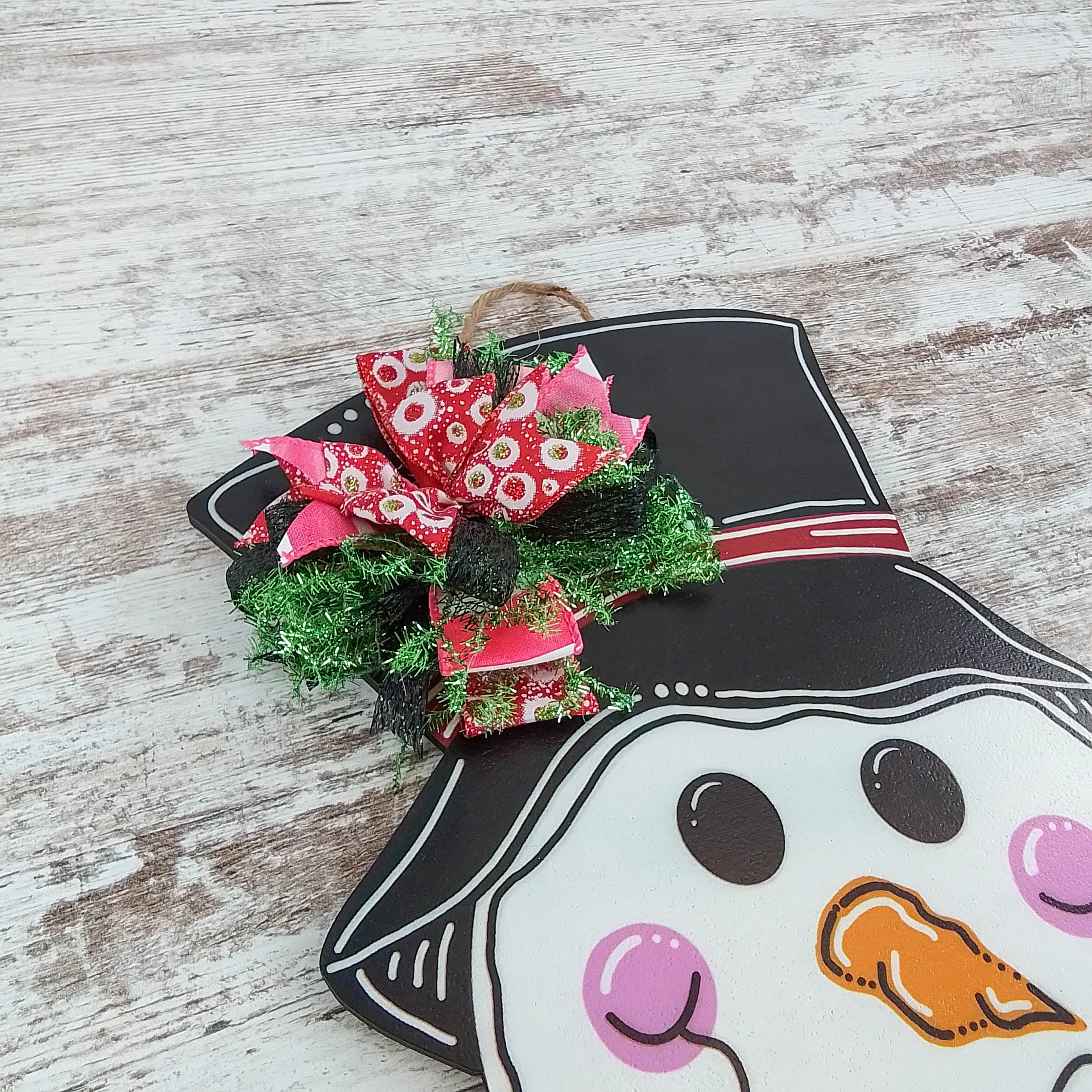 Snowman Head Door Hanger - Christmas to Winter Decor - Perfect for Screen Doors