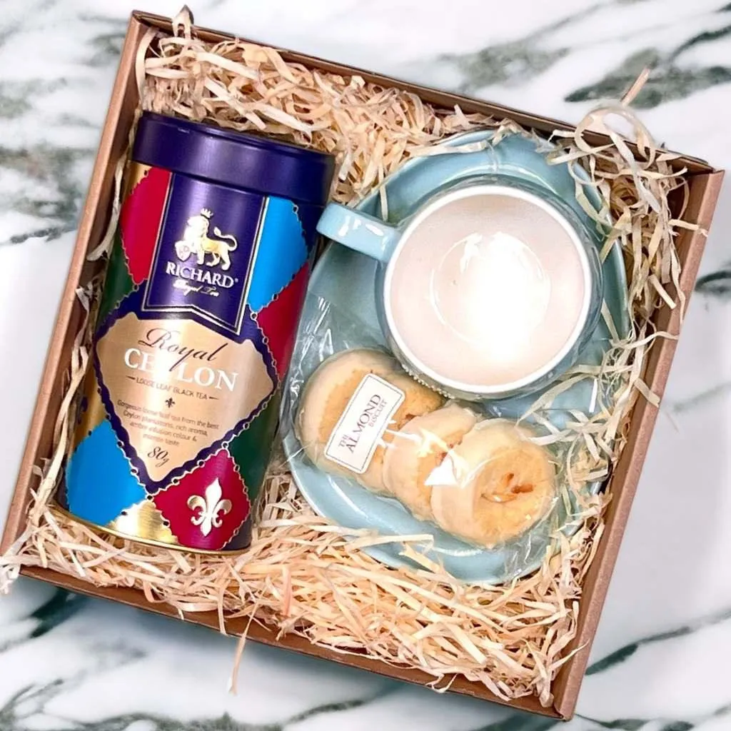 Teatime Majesty Gift Set